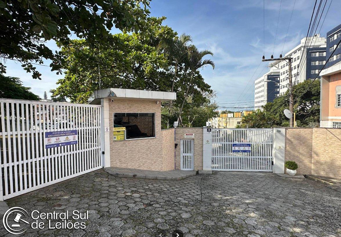 Apartamento no Estreito (foto 2 de 3)