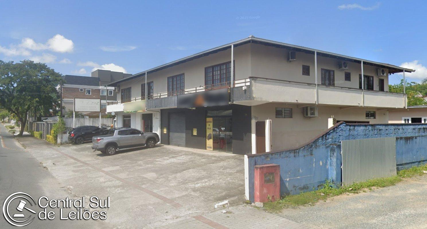 Apartamento no Saguaçu (foto 2 de 4)