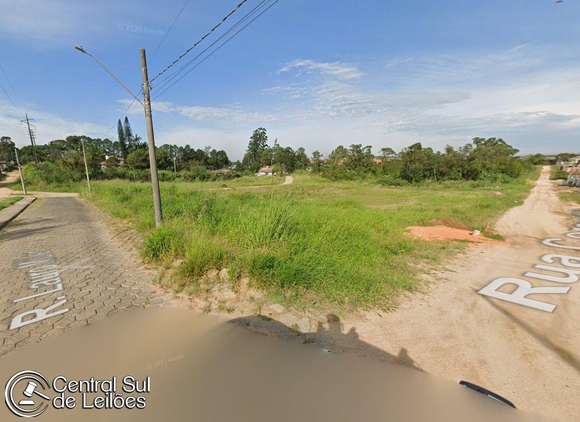 Terreno no Primeiro de Maio (foto 3 de 6)