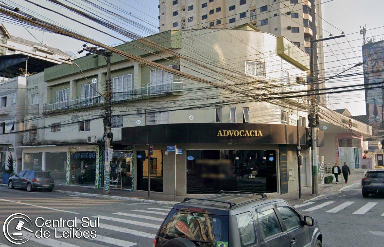 Apartamento no Centro (foto 2 de 7)