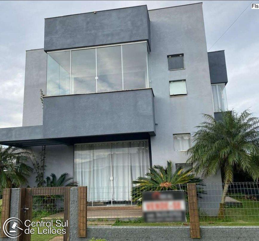 Casa no Loteamento Vila Suíça II (foto 2 de 4)